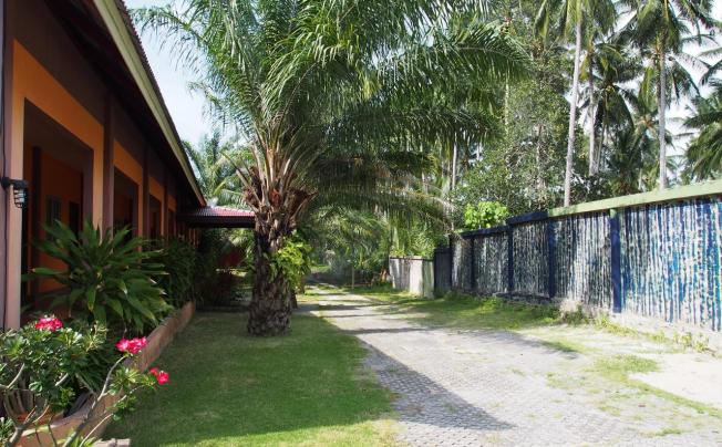 Фото отеля Tropicana Samui Resort
