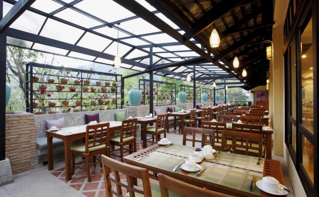 Фото отеля Centara Seaview Resort Khao Lak