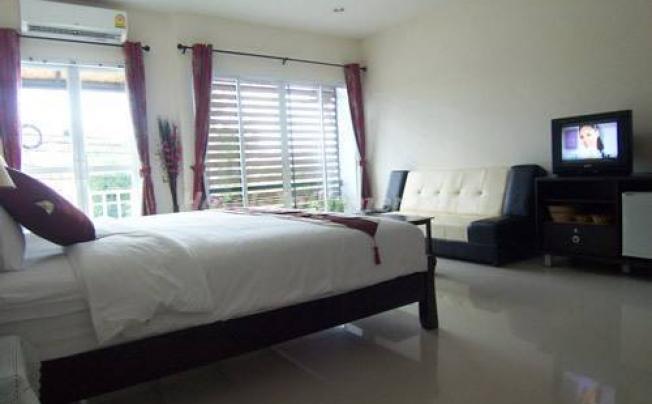 Фото отеля Phuket FLY Guesthouse & Resort