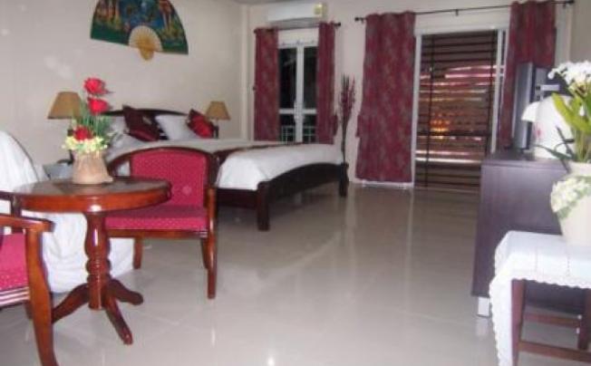 Фото отеля Phuket FLY Guesthouse & Resort
