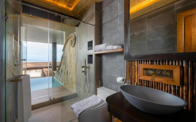 Фото отеля Sinae Phuket Luxury Hotel