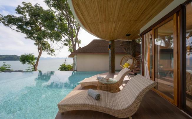 Фото отеля Sinae Phuket Luxury Hotel