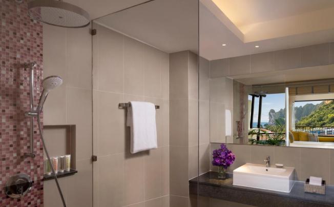 Фото отеля Avani Aonang Cliff Krabi Resort