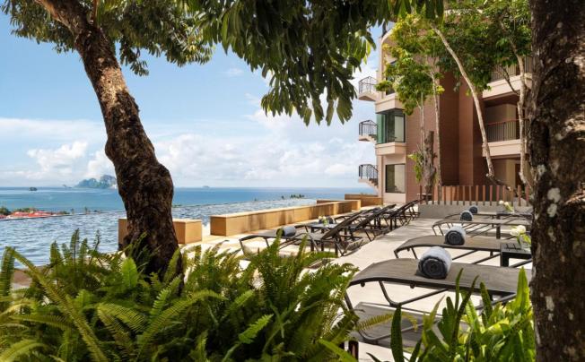 Фото отеля Avani Aonang Cliff Krabi Resort
