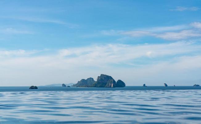 Фото отеля Avani Aonang Cliff Krabi Resort