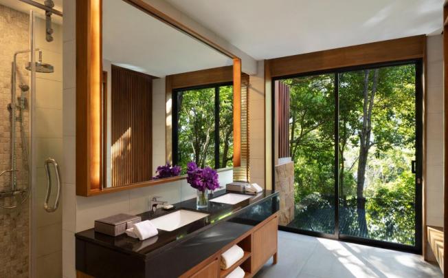 Фото отеля Avani Aonang Cliff Krabi Resort