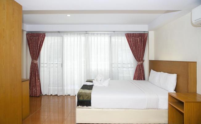 Фото отеля Patong Palace Hotel 