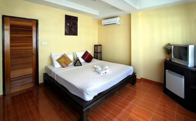 Фото отеля Baan Suay Karon Hotel