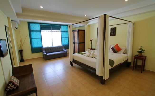 Фото отеля Baan Suay Karon Hotel