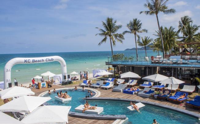 Фото отеля KC BEACH CLUB HOTEL & POOL VILLAS 