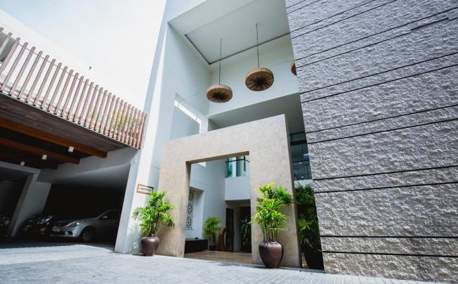 Фото отеля KC BEACH CLUB HOTEL & POOL VILLAS 