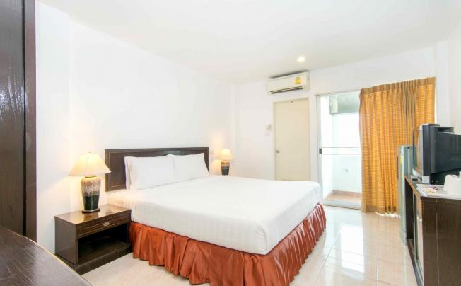 Фото отеля Phoenix Hotel bangkok