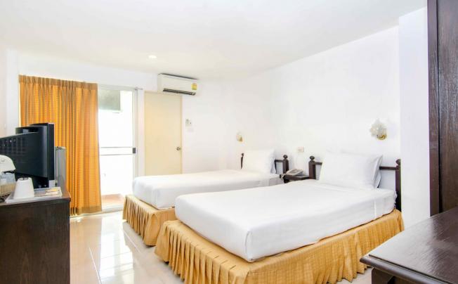 Фото отеля Phoenix Hotel bangkok