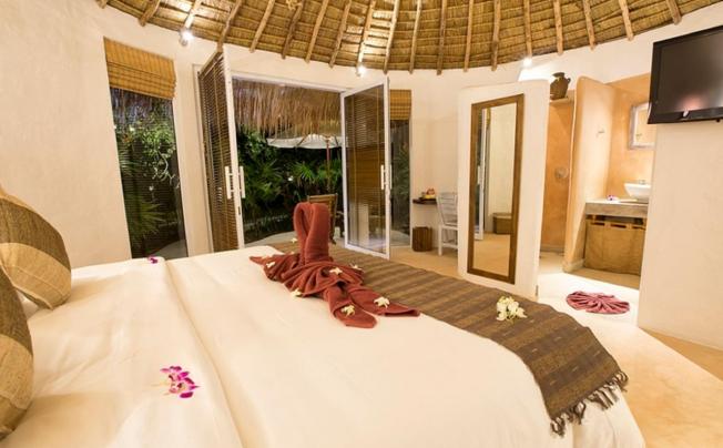 Фото отеля Eden Beach Bungalows