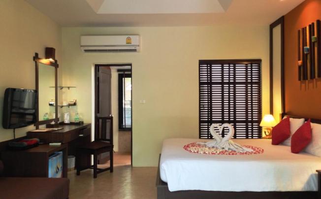 Фото отеля BAAN CHAWENG BEACH RESORT & SPA  