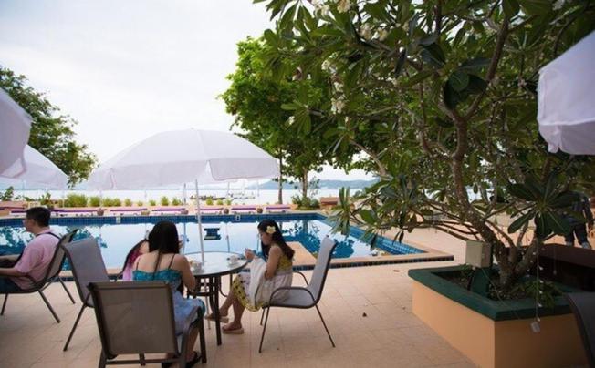 Фото отеля Cruiser Island Resort 