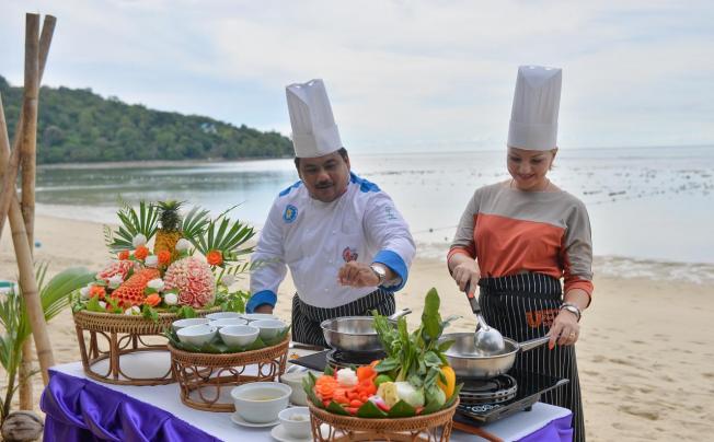 Фото отеля TRI TRANG BEACH RESORT 
