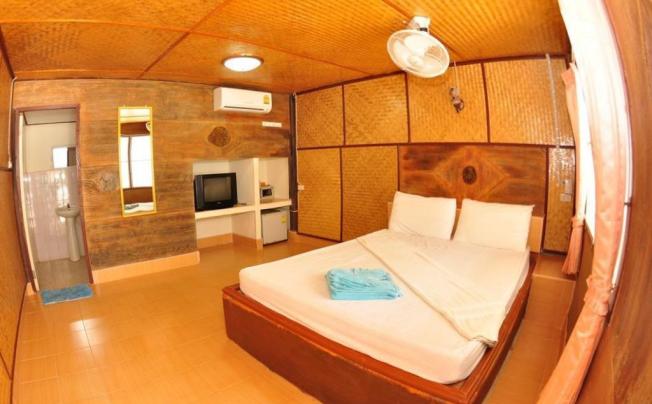 Фото отеля PHI PHI NICE BEACH RESORT