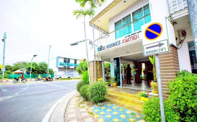 Фото отеля The Circle Residence (ex. Thai Orange Asava; Asava Jomtien Residence)