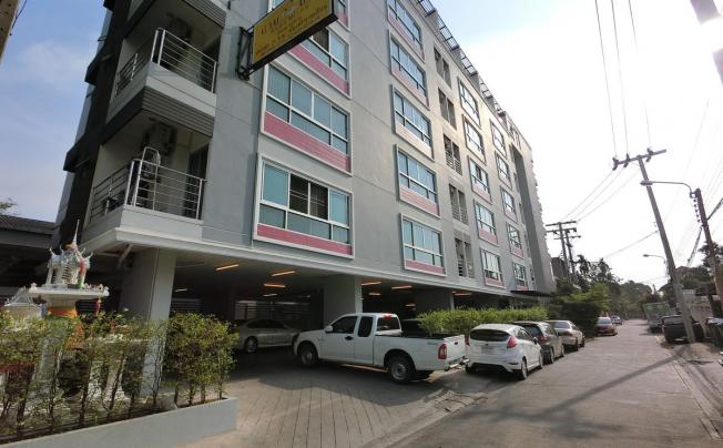 Фото отеля Baan Mina Apart Hotel