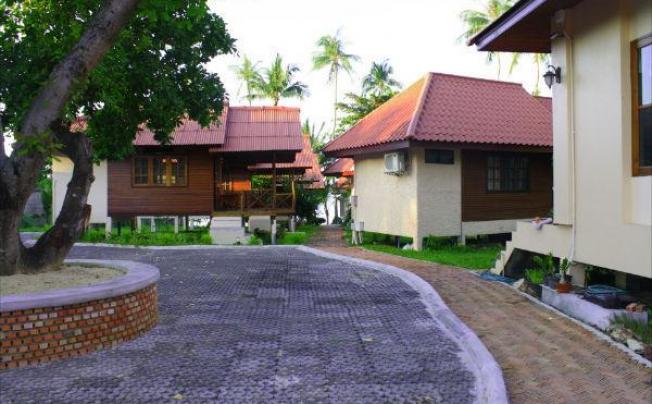 Фото отеля Dome Lay Beach Resort