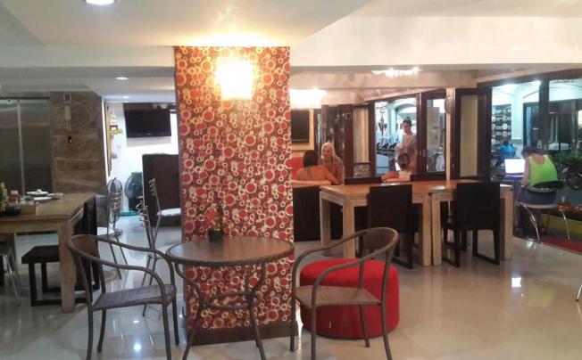 Фото отеля Patong City hotel