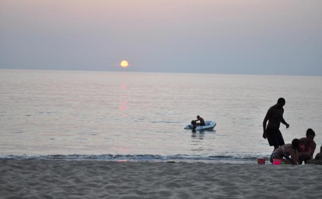 Фото отеля LANTA SEAFRONT RESORT