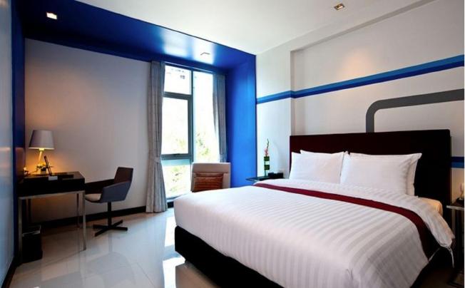 Фото отеля FX Hotel Metrolink Makkasan