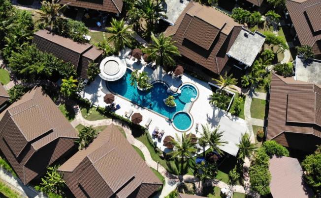 Фото отеля Blu Pine Villa & Pool Access