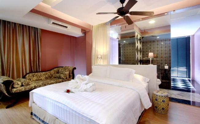 Фото отеля Sky Lantern Hotel
