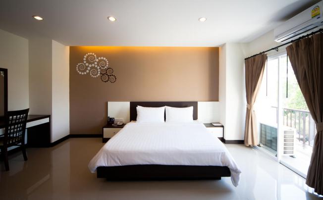 Фото отеля Phavina Serviced Residence Rayong