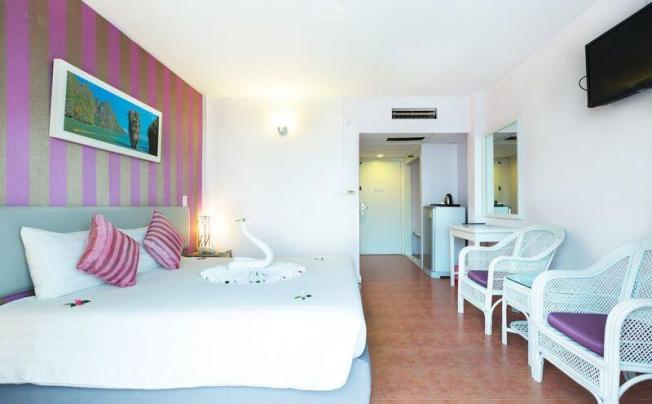 Фото отеля On Hotel Phuket