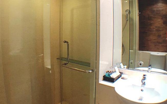 Фото отеля Silom Forest Exclusive Residence