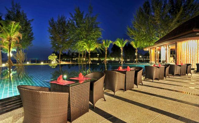 Фото отеля Apsara Beachfront Resort & Villa