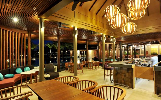 Фото отеля Apsara Beachfront Resort & Villa