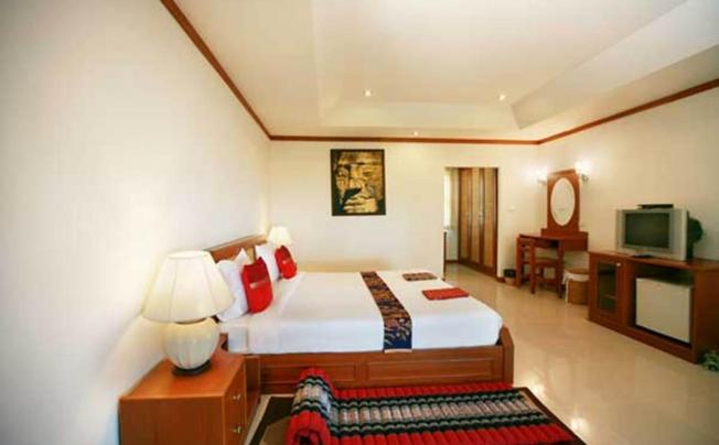 Фото отеля Lipa Lodge beach Resort