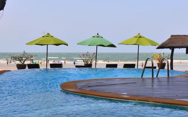 Фото отеля Supatra Hua hin Resort