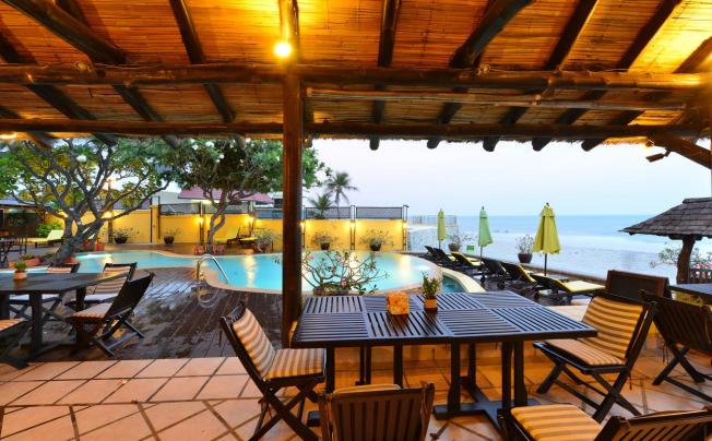 Фото отеля Supatra Hua hin Resort