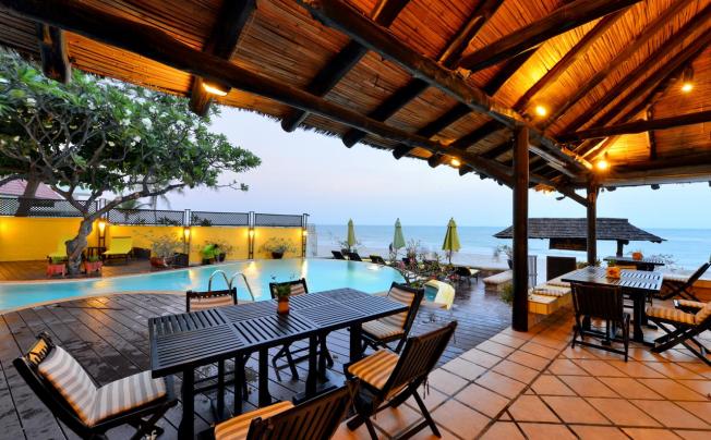 Фото отеля Supatra Hua hin Resort