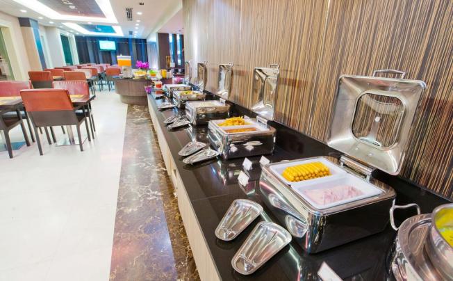 Фото отеля Kingston Suites bangkok