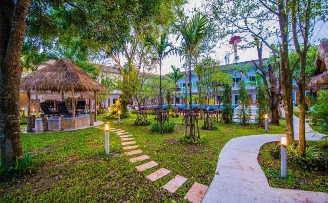 Фото отеля Bora Bora Villa Phuket