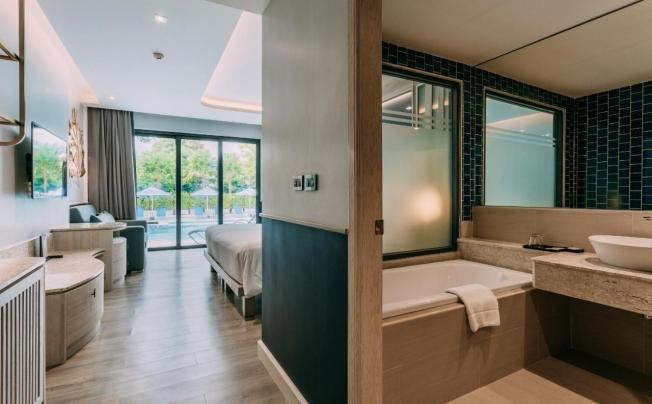 Фото отеля Seabed Grand Hotel Phuket