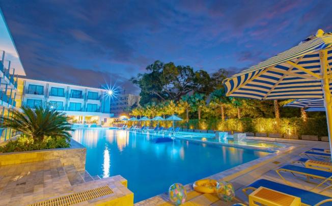 Фото отеля Seabed Grand Hotel Phuket