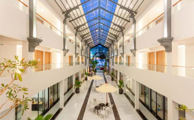 Фото отеля Anona Beachfront Phuket Resort