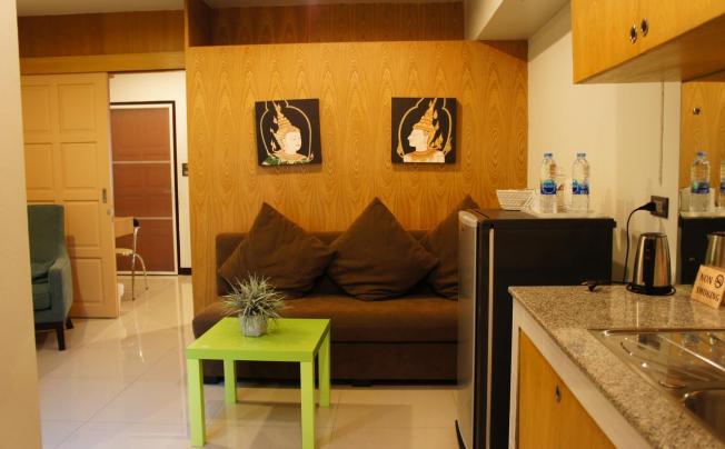 Фото отеля Ratchadamnoen Residence
