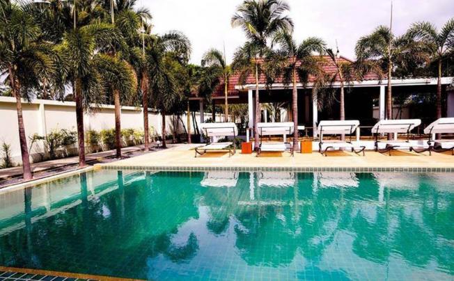 Фото отеля Nantra Coco Beach Resort