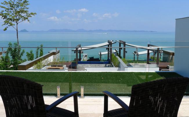 Фото отеля Nchantra Pool Suite Residence
