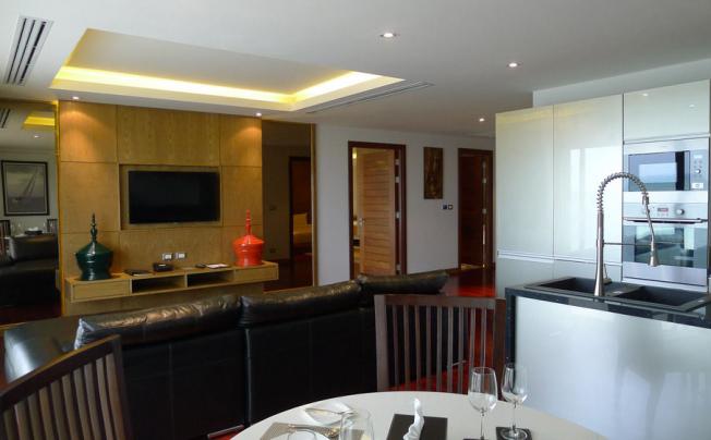 Фото отеля Nchantra Pool Suite Residence