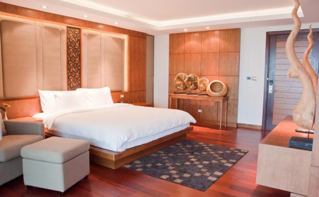 Фото отеля Nchantra Pool Suite Residence