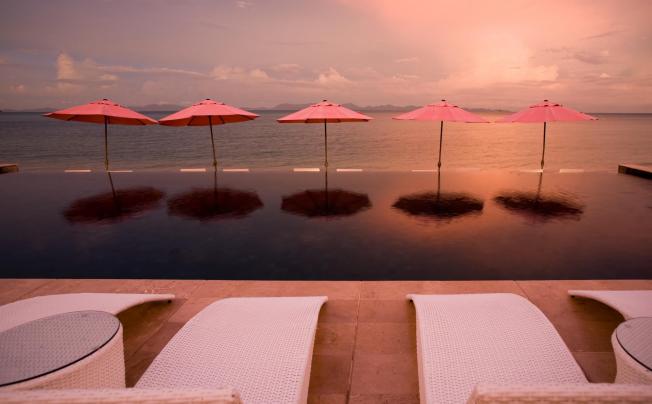 Фото отеля Nchantra Pool Suite Residence